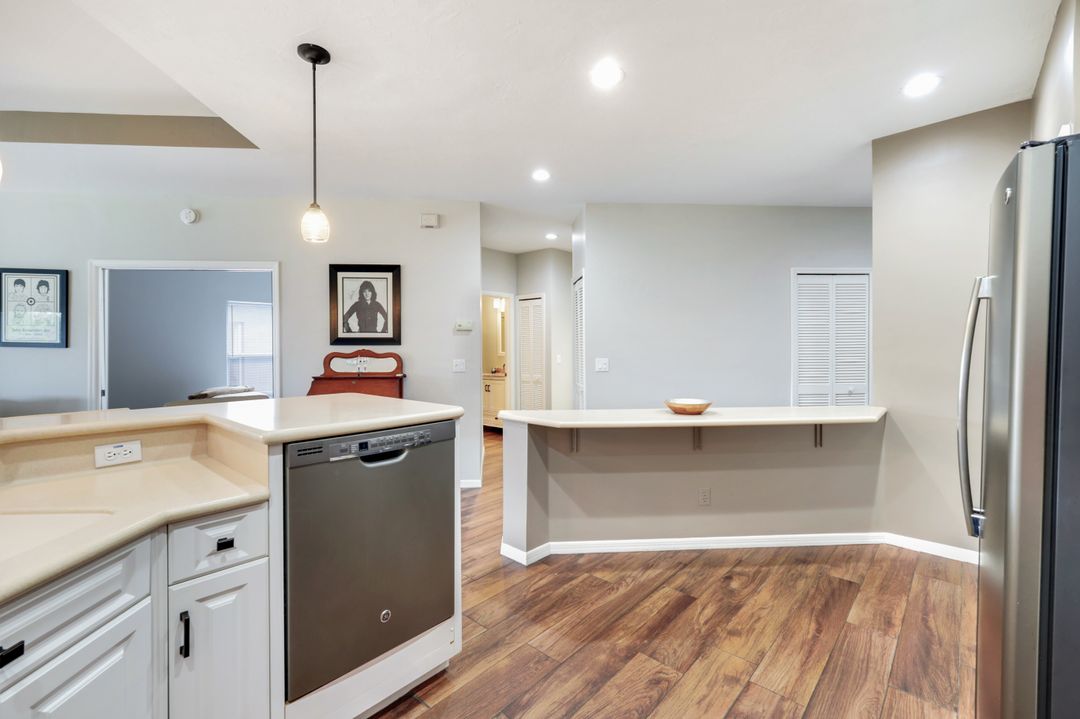 11412 Quail Village Way #202, Naples, FL 34119