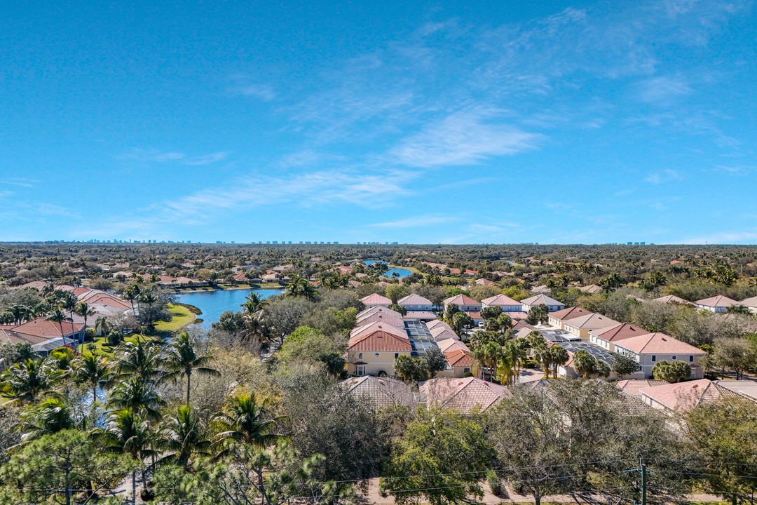 3484 Islandwalk Cir, Naples, FL 34119