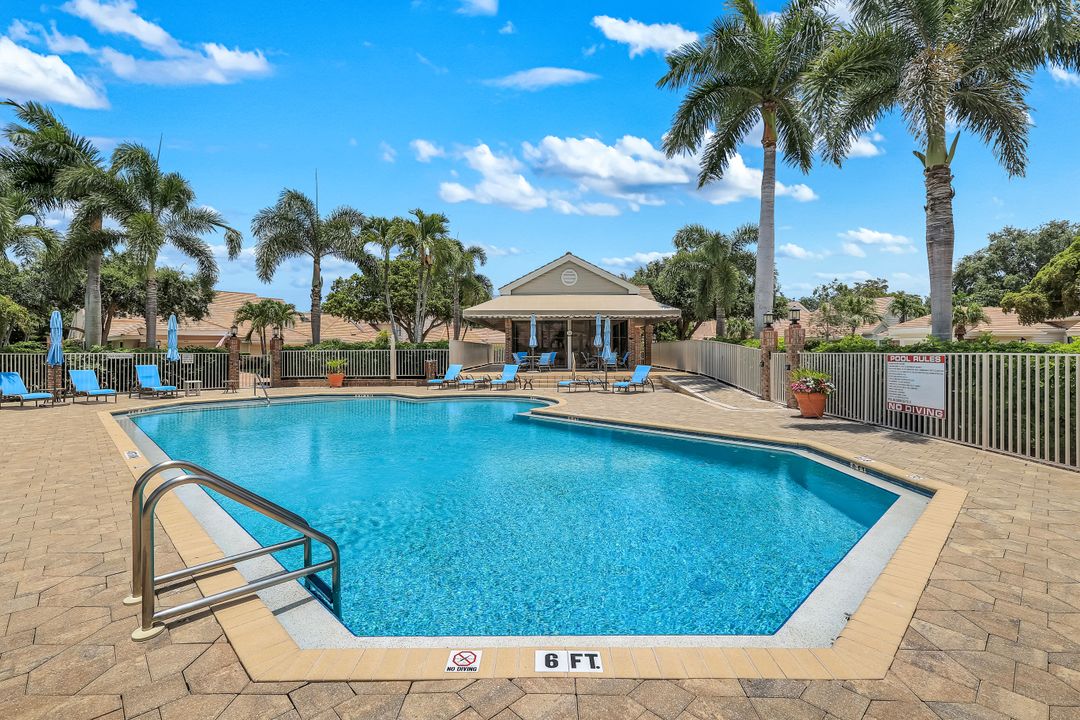 6619 Trident Way, Naples, FL 34108