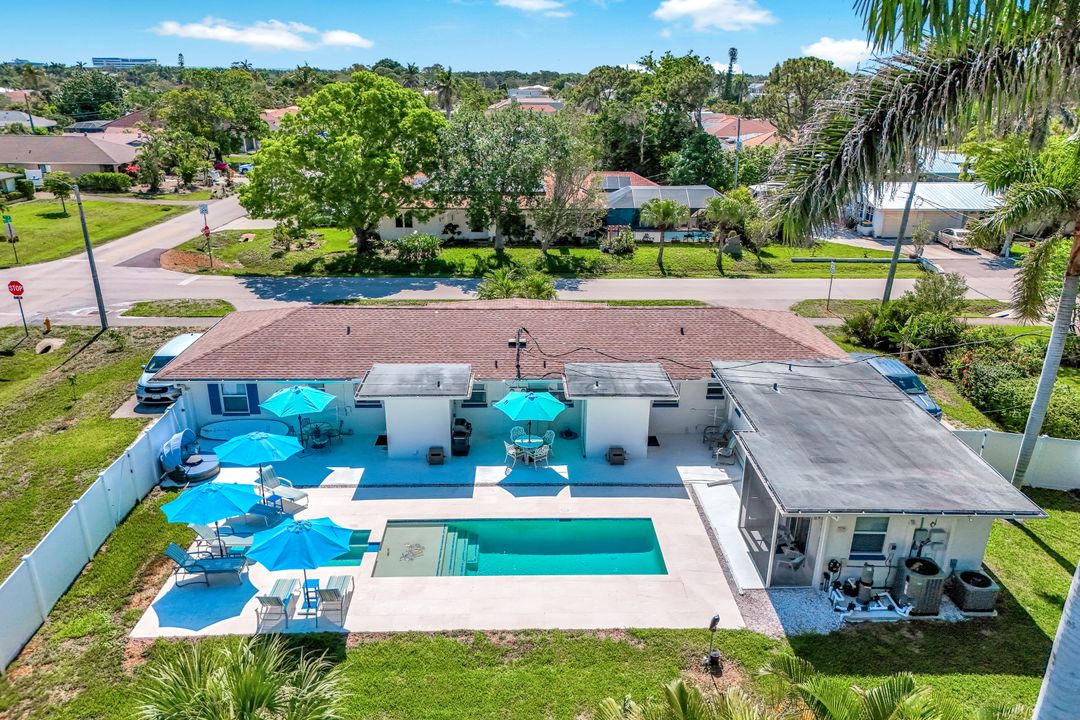 10095 7th St N #3, Naples, FL 34108