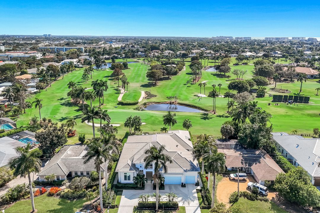 730 Harbour Dr, Naples, FL 34103