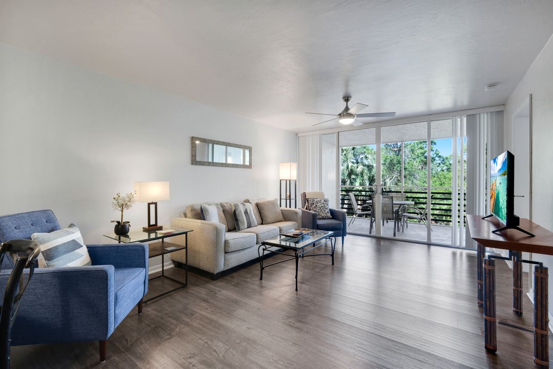 15161 Cedarwood Ln, Naples, FL 34110