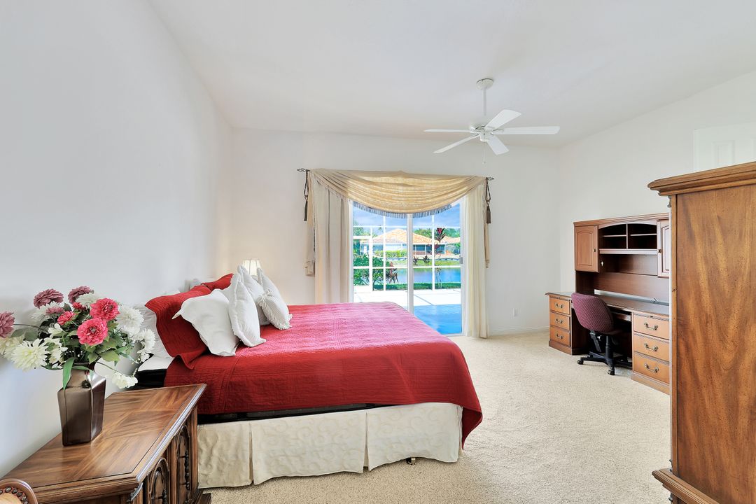 4917 San Pablo Ct, Naples, FL 34109