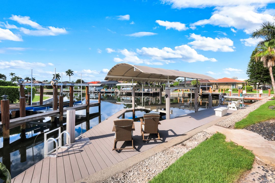 1771 Hummingbird Ct, Marco Island, FL 34145