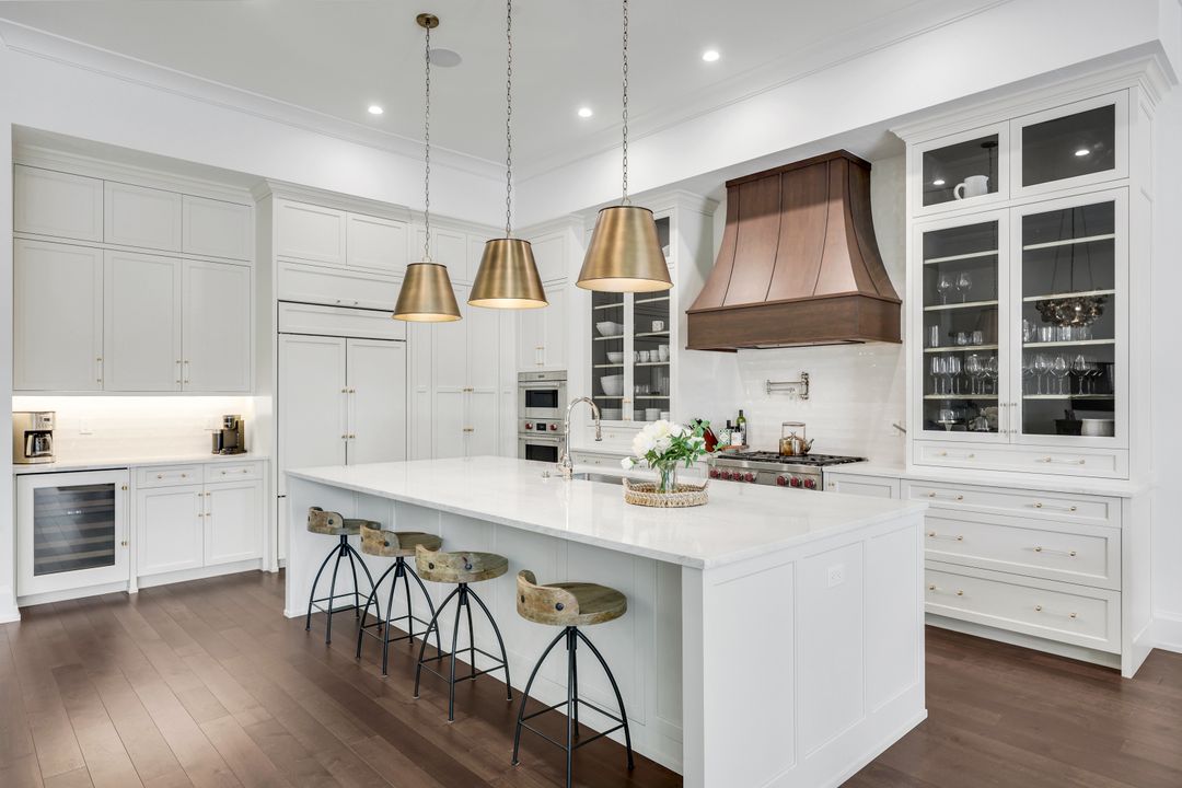 3200 Crayton Rd, Naples, FL 34103