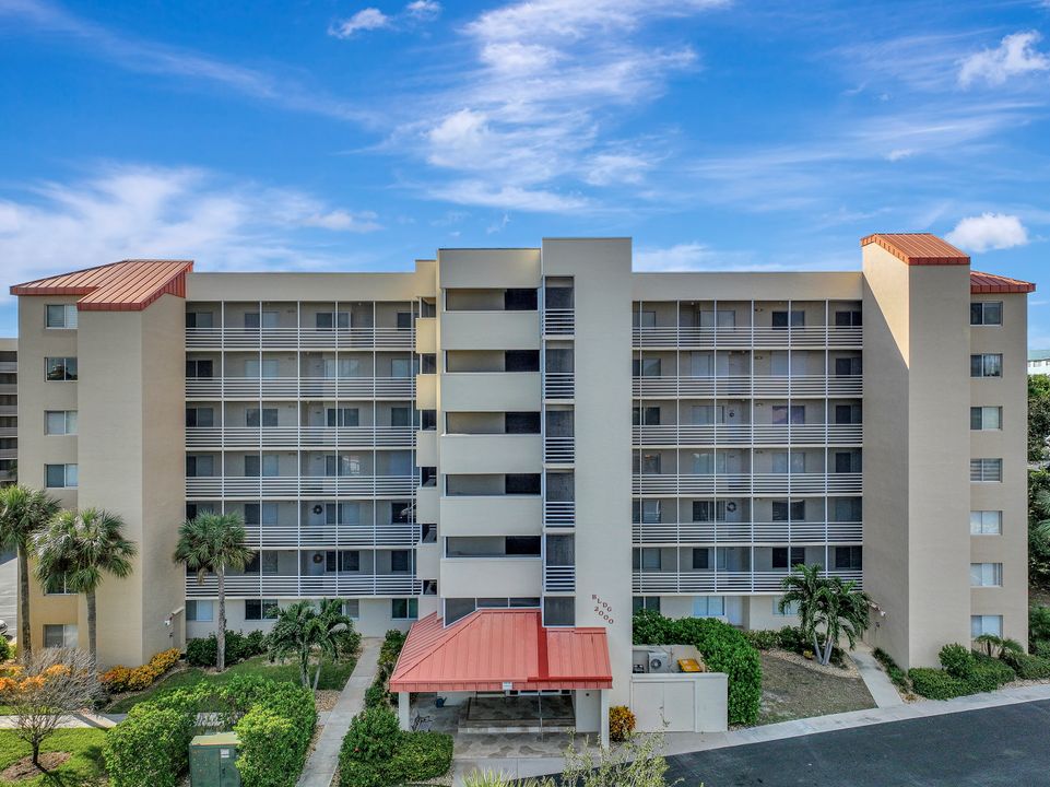 15191 Cedarwood Ln #102, Naples, FL 34110