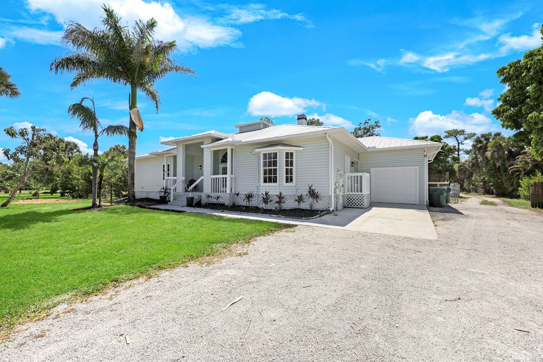 491 21st St NW, Naples, FL 34120