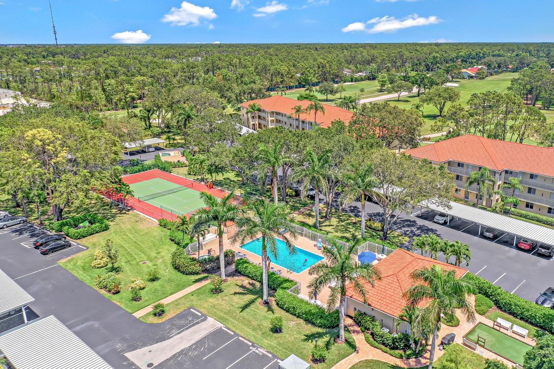 3695 Amberly Cir #E 107, Naples, FL 34112