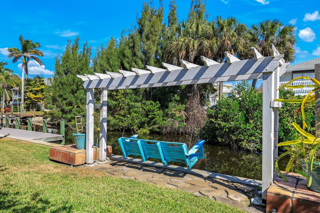 27234 Jolly Roger Ln, Bonita Springs, FL 34135