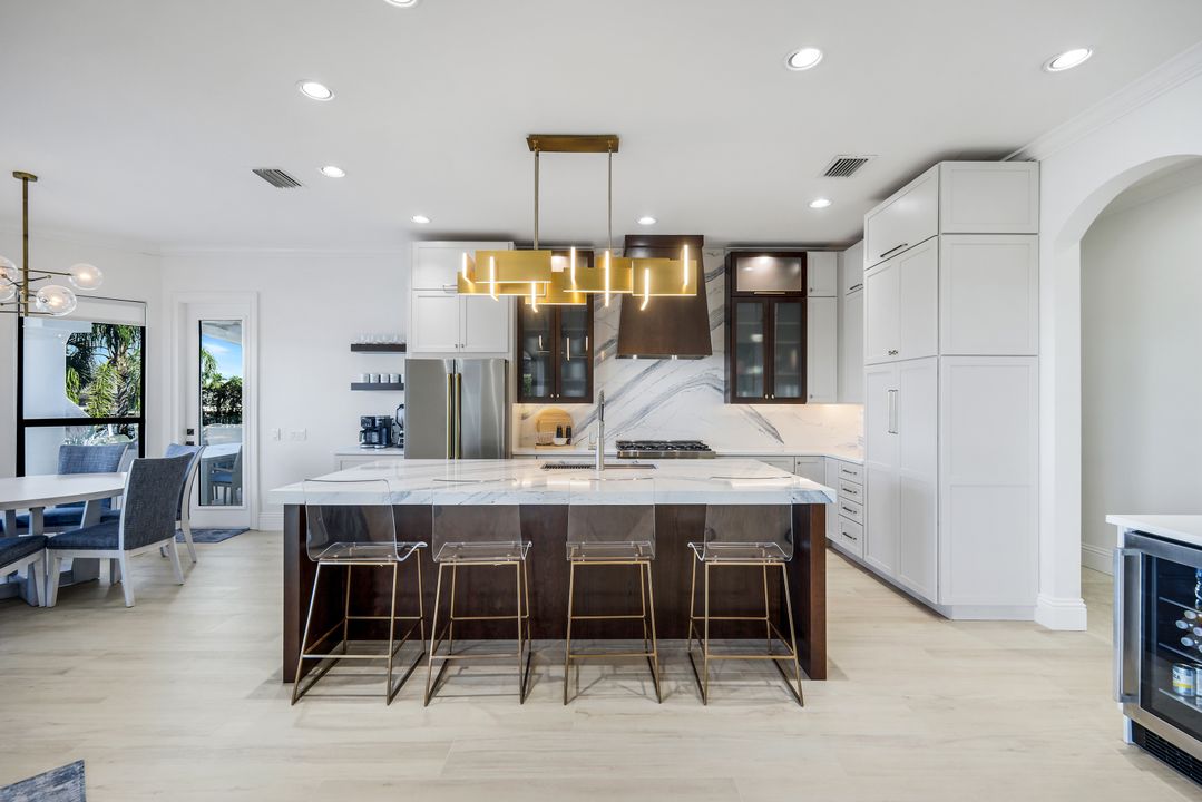 5743 SW 9th Ct, Cape Coral, FL 33914