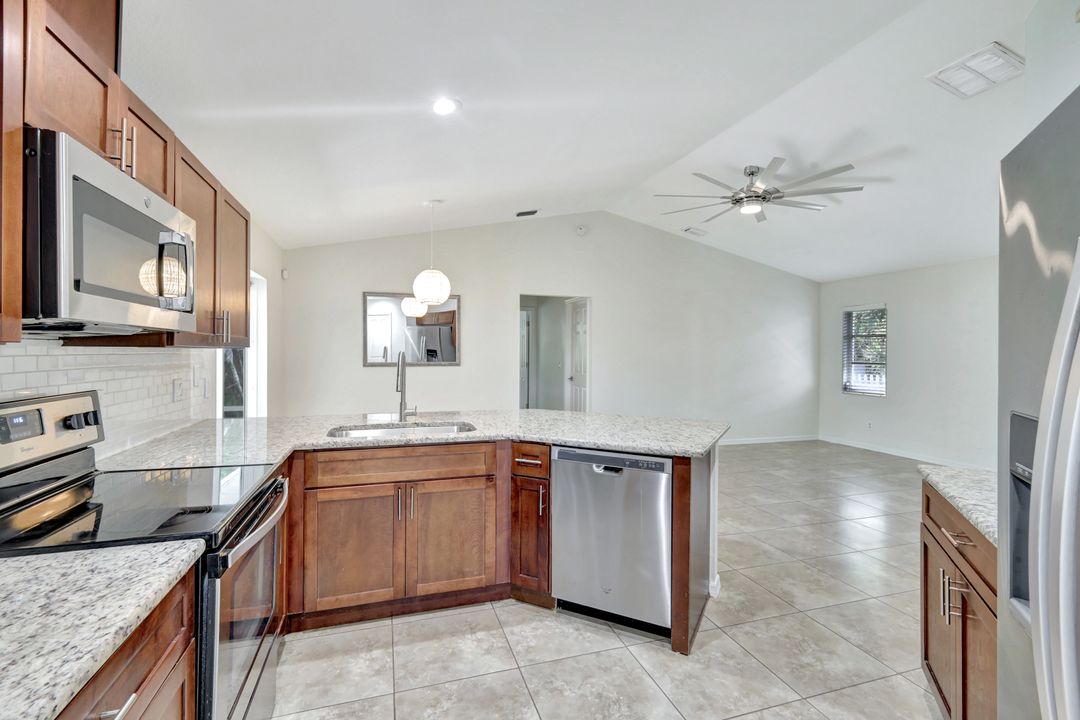 14801 Royal Oak Ct, Fort Myers, FL 33919
