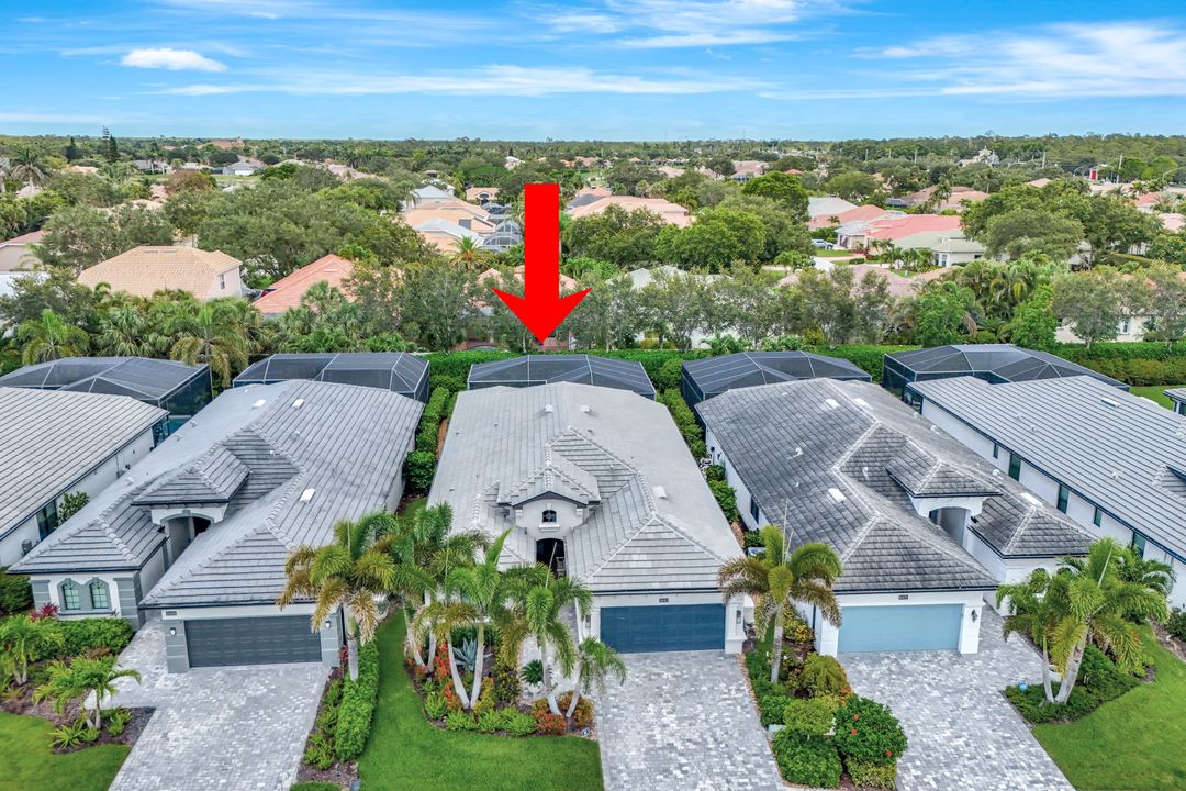 10082 Palazzo Dr, Naples, FL 34119