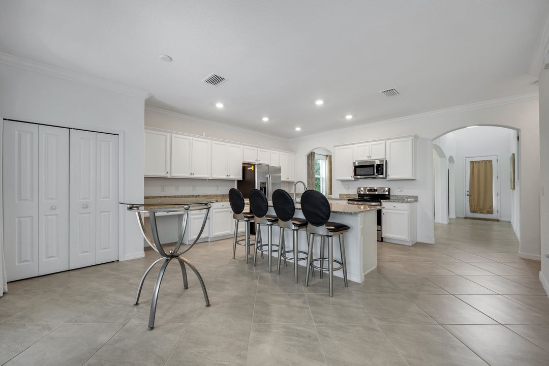 2159 Hamlin St, Naples, FL 34120