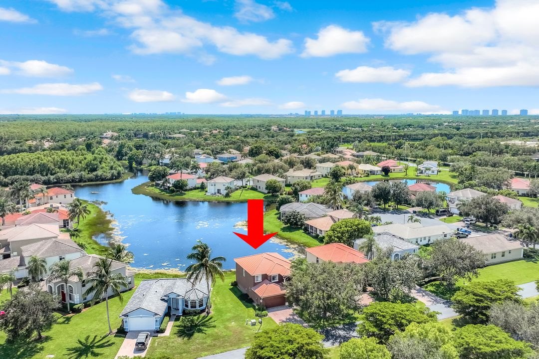 9820 Springlake Cir, Estero, FL 33928