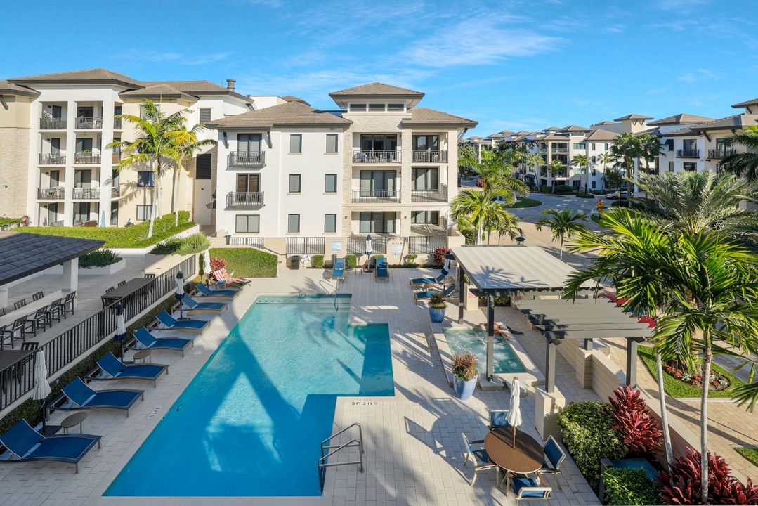 1035 3rd Ave S #402, Naples, FL 34102