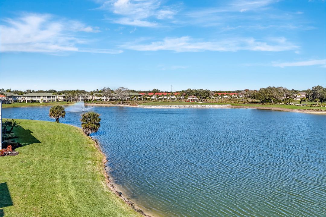 608 El Camino Real #202, Naples, FL 34119