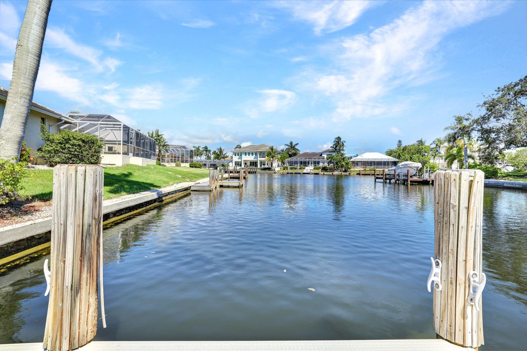 421 Cottage Ct, Marco Island, FL 34145