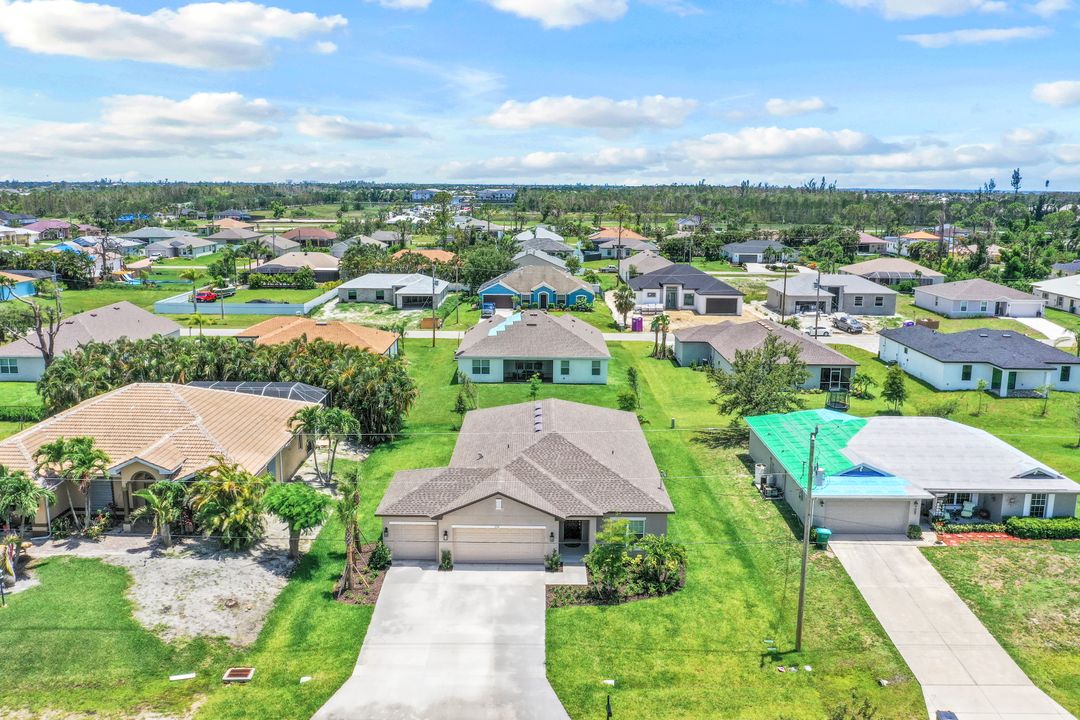 2714 SW 3rd Ln, Cape Coral, FL 33991