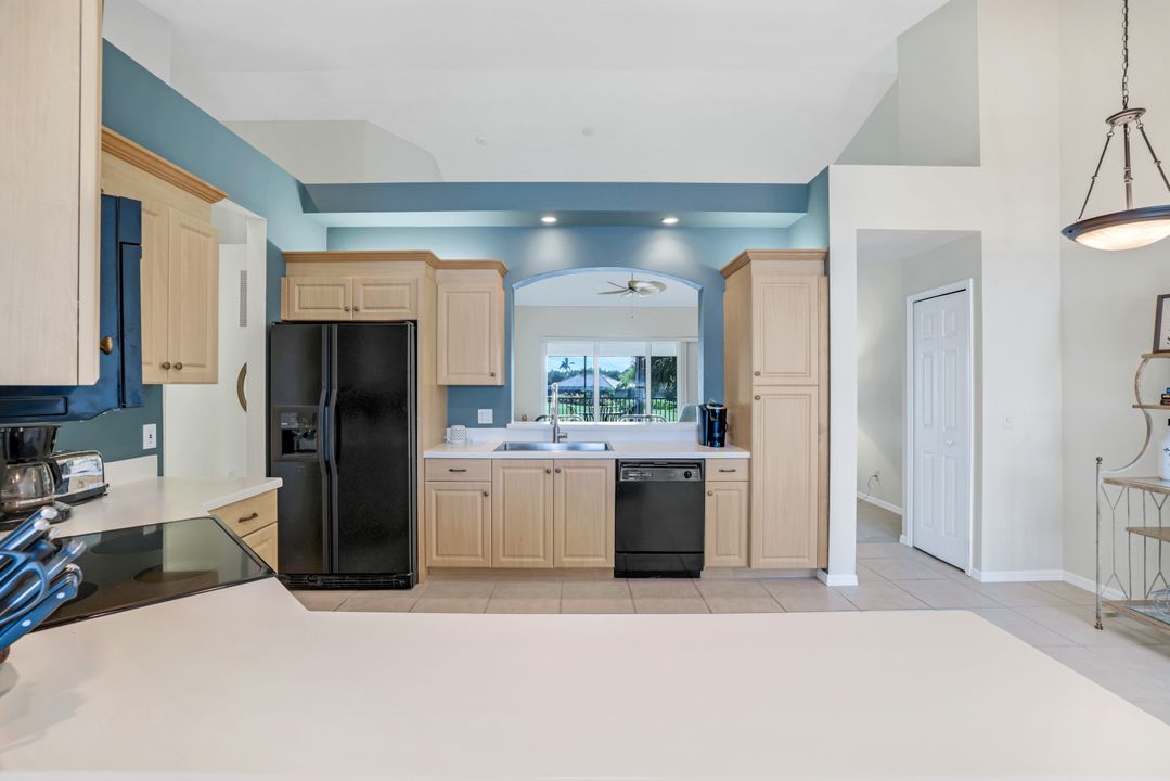 5959 Sand Wedge Ln #406, Naples, FL 34110