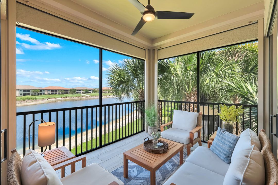 9684 Montelanico Loop #204, Naples, FL 34119