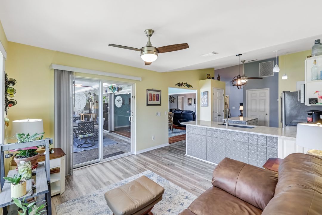 2004 SE 8th Ave, Cape Coral, FL 33990