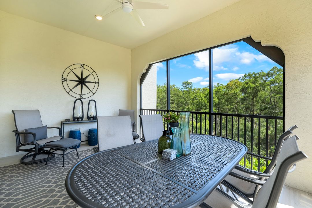 16374 Viansa Wy #302, Naples, FL 34110