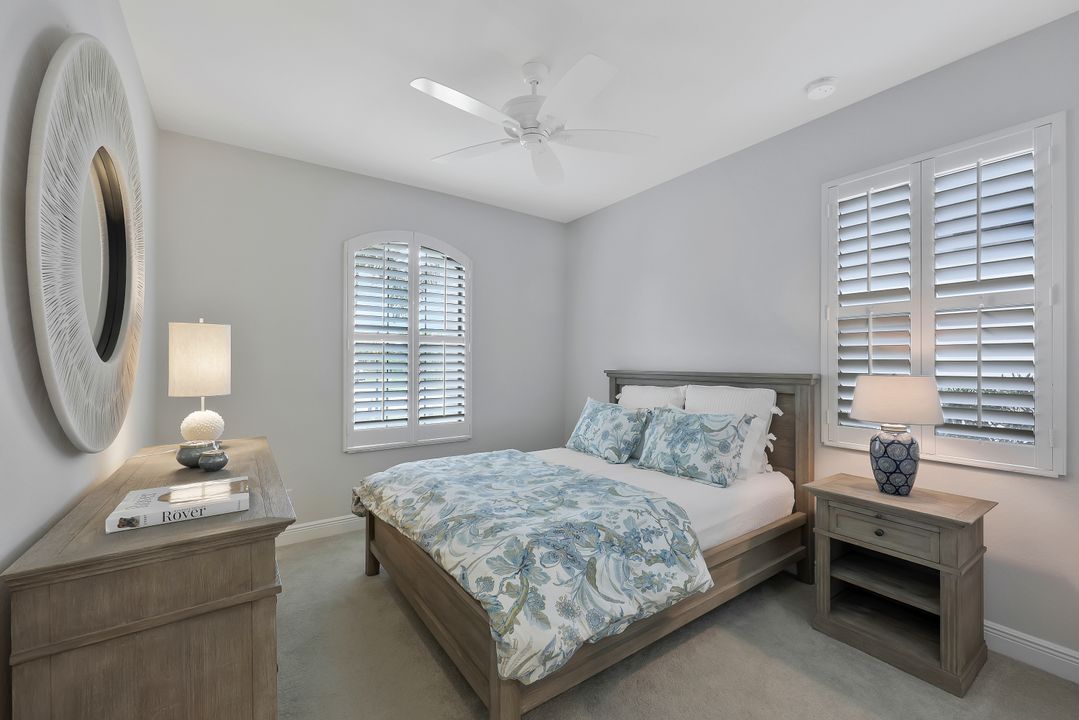 10082 Palazzo Dr, Naples, FL 34119