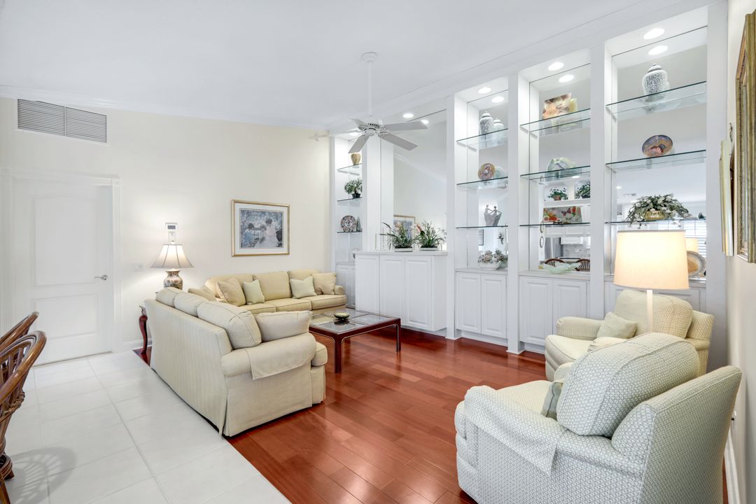 3077 Futuna Ln, Naples, FL 34119