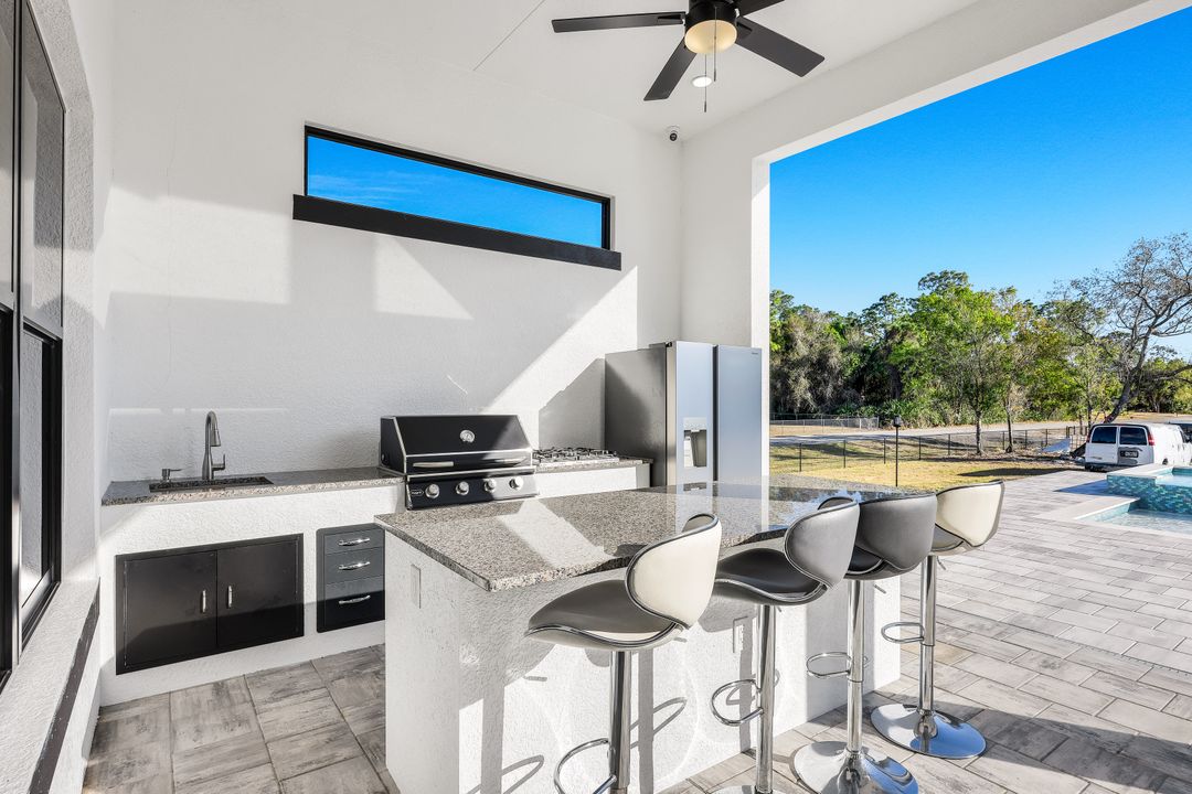 1104 E 6th St, Lehigh Acres, FL 33972