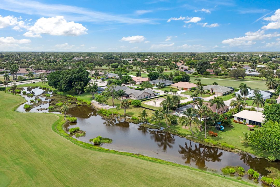 391 Torrey Pines Point, Naples, FL 34113