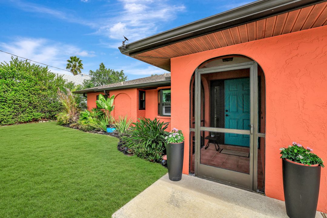 27065 Belle Rio Dr, Bonita Springs, FL 34135