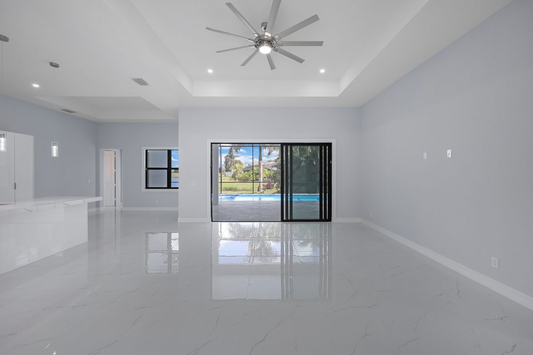 18288 Royal Hammock Blvd, Naples, FL 34114