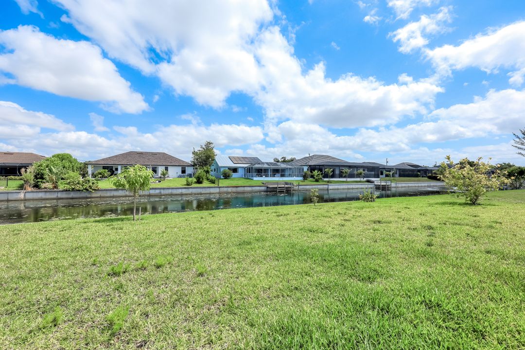 1409 SW 24th St, Cape Coral, FL 33991