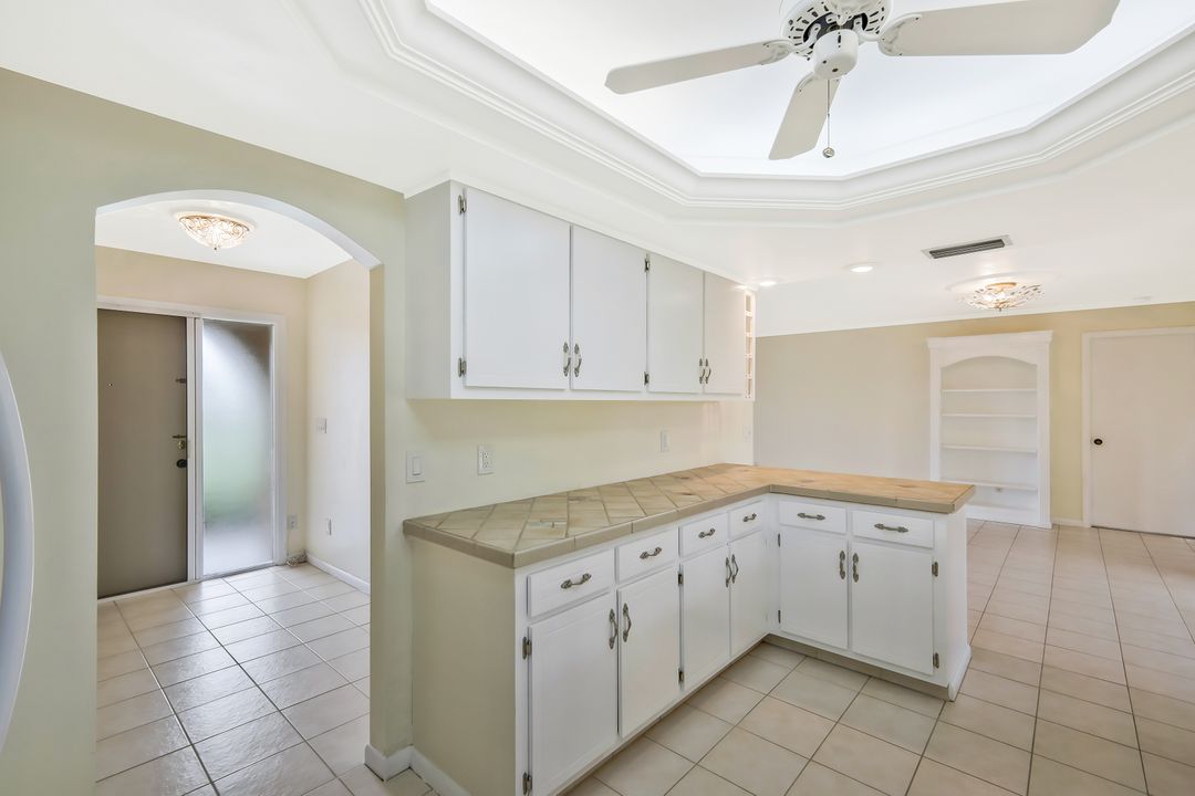 900 SW 54th Ln, Cape Coral, FL 33914