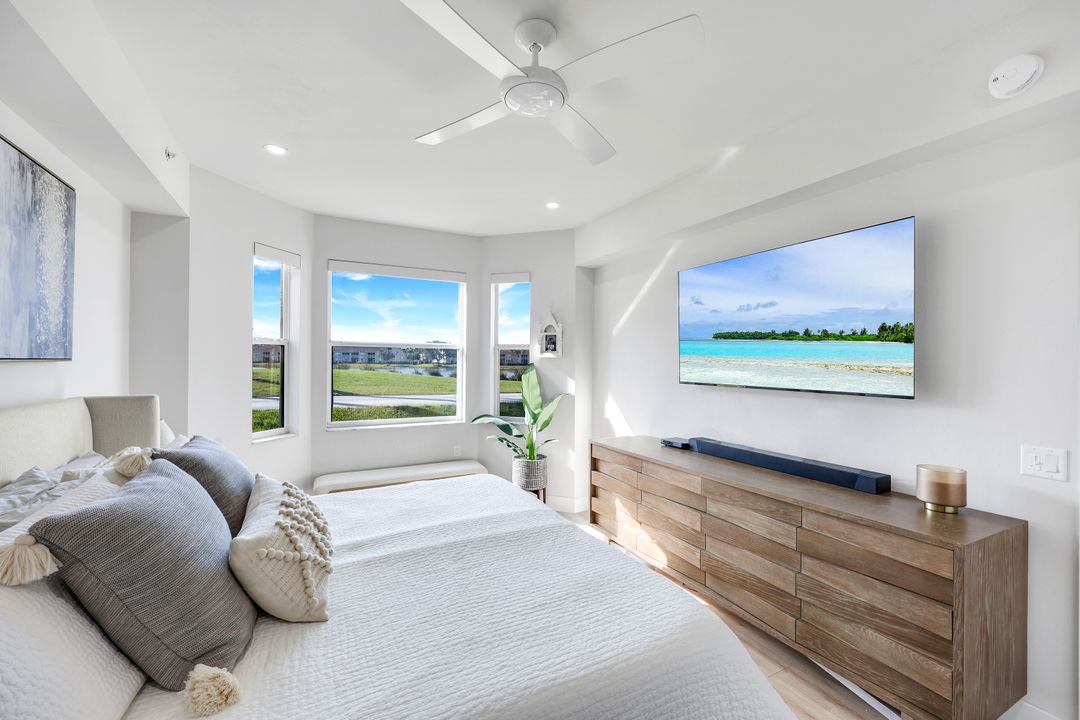 2740 Cypress Trace Cir #2715, Naples, FL 34119