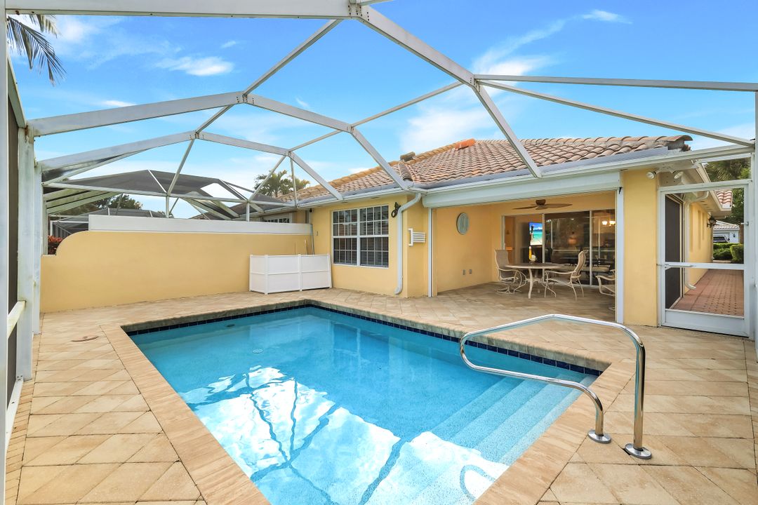 5058 Kingston Way, Naples, FL 34119