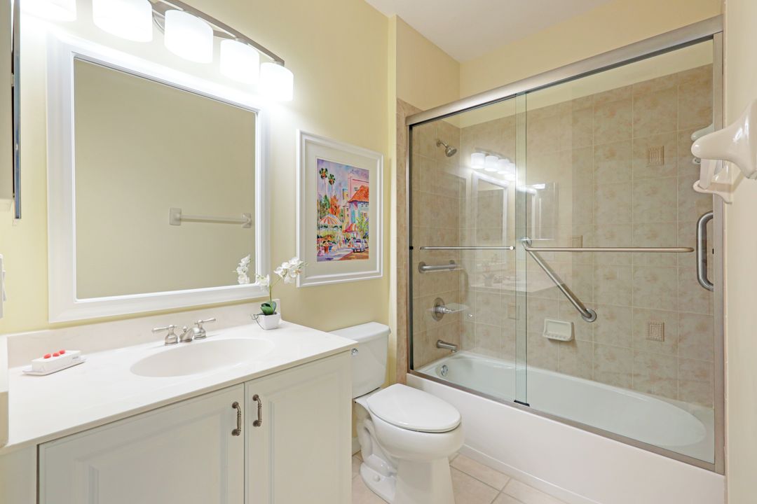 6360 Lexington Ct #101, Naples, FL 34110