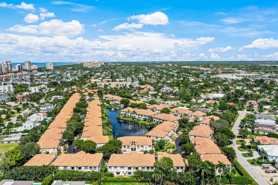 217 Colonade Cir #217, Naples, FL 34103