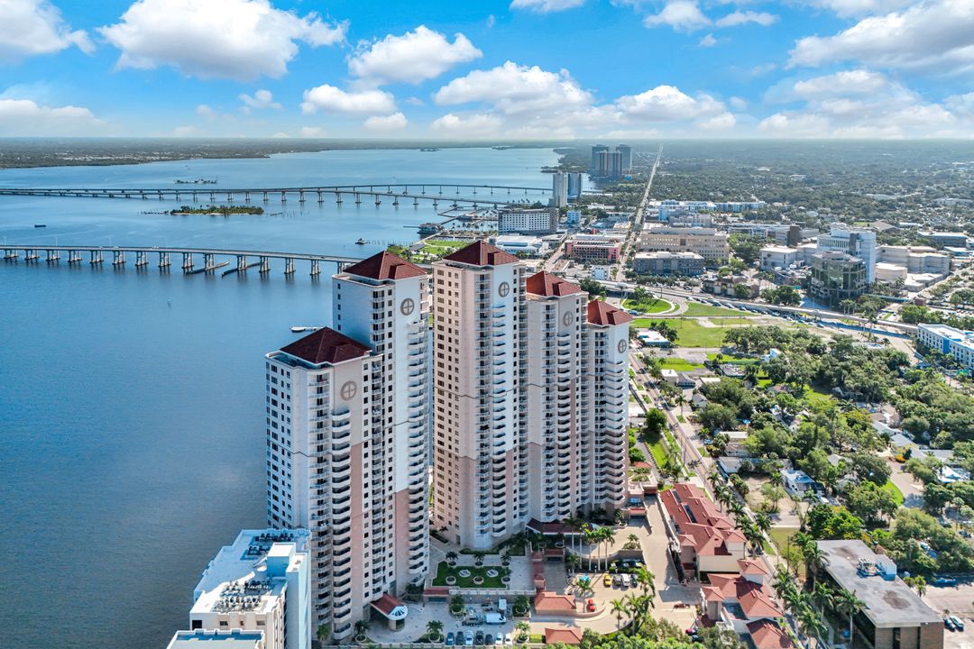 2104 W First St #1404, Fort Myers, FL 33901