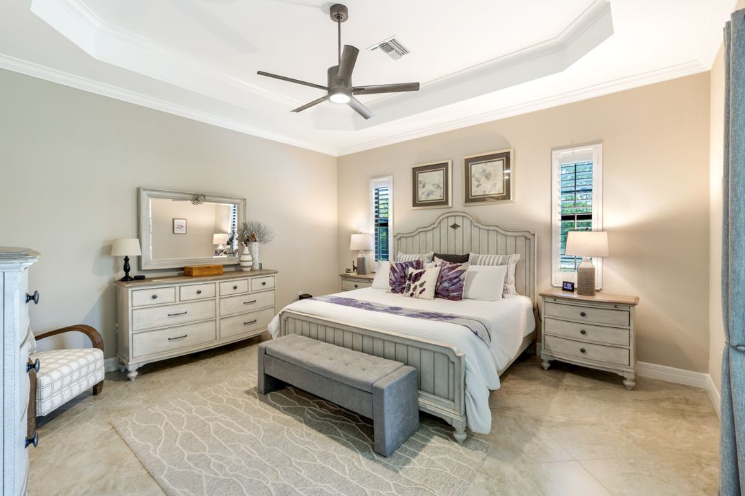 1839 Mustique St, Naples, FL 34120