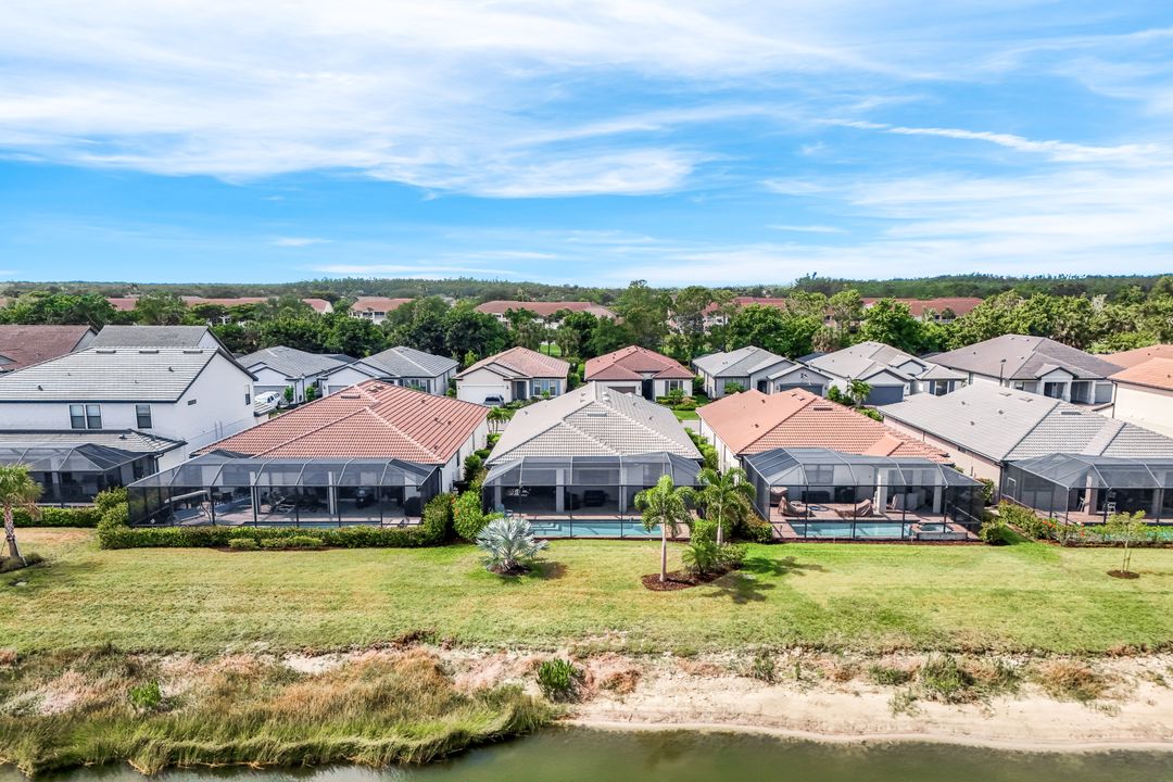 3927 Black Eagle Ln, Fort Myers, FL 33966