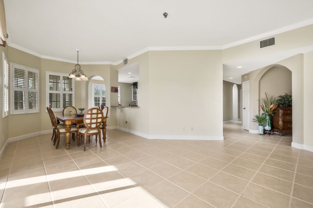 13860 Avon Park Cir #104, Fort Myers, FL 33912