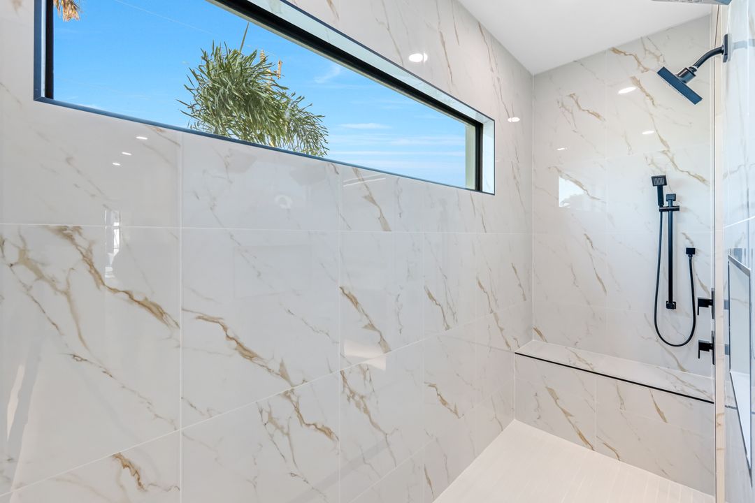 122 SW 58th St, Cape Coral, FL 33914