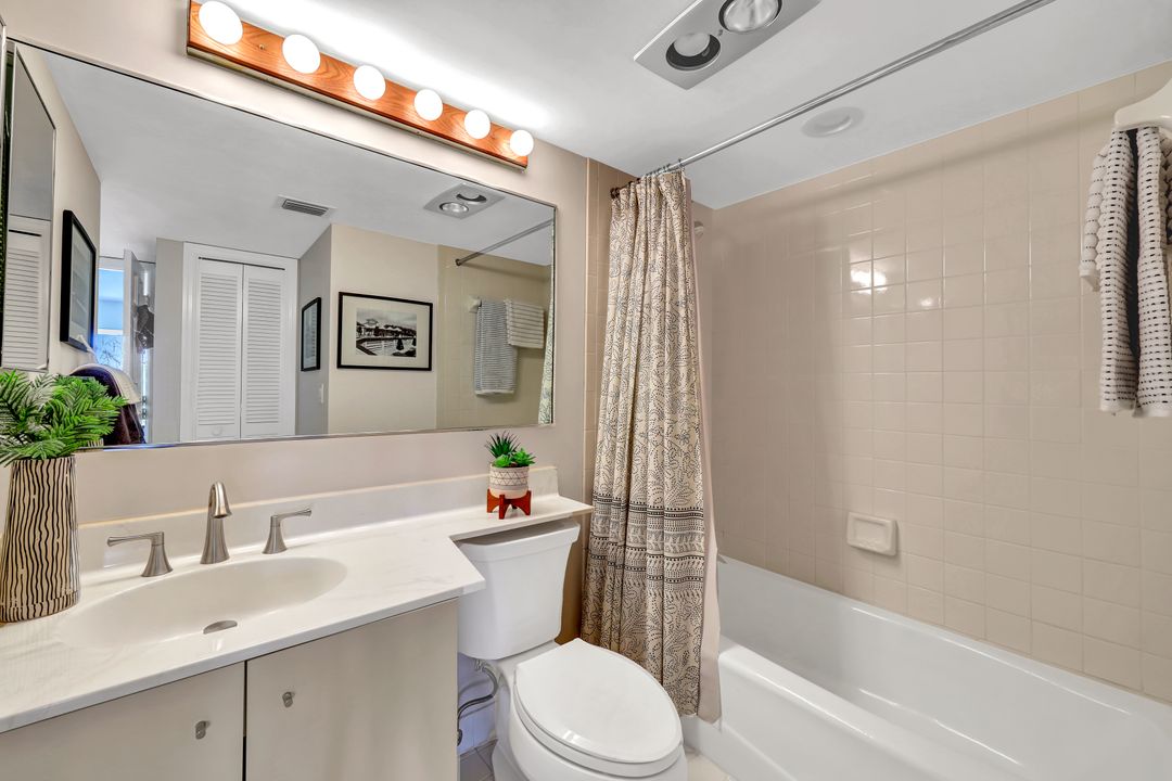 1601 Spoonbill Ln #Unit C, Naples, FL 34105