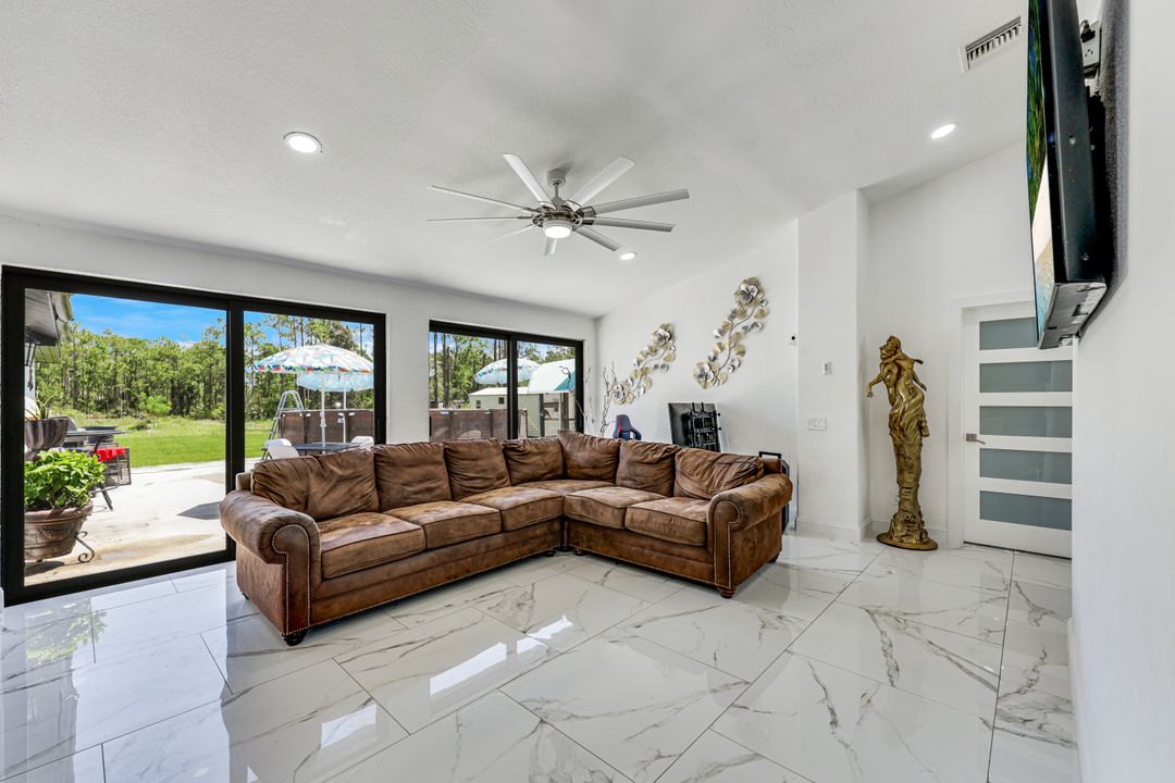 4335 45TH AVE NE, Naples, FL 34120