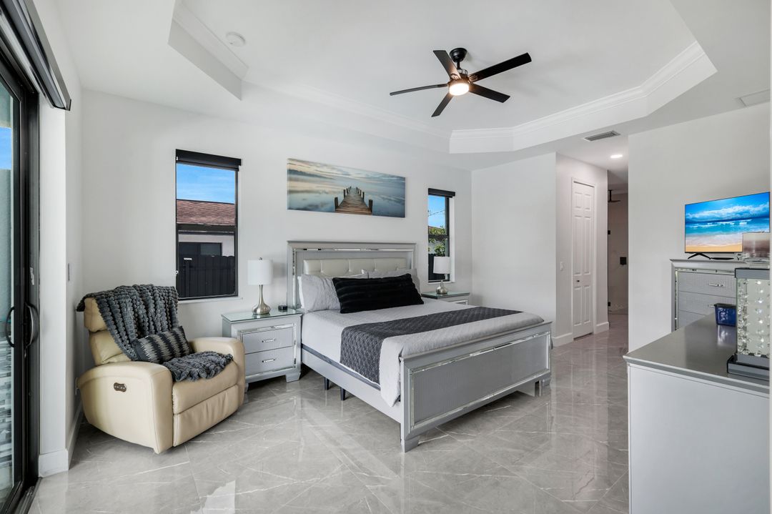 2419 Country Club Blvd, Cape Coral, FL 33990