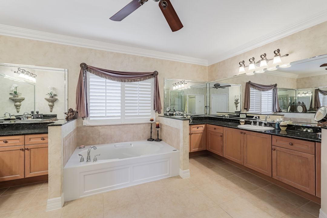 8710 Paseo De Valencia St, Fort Myers, FL 33908