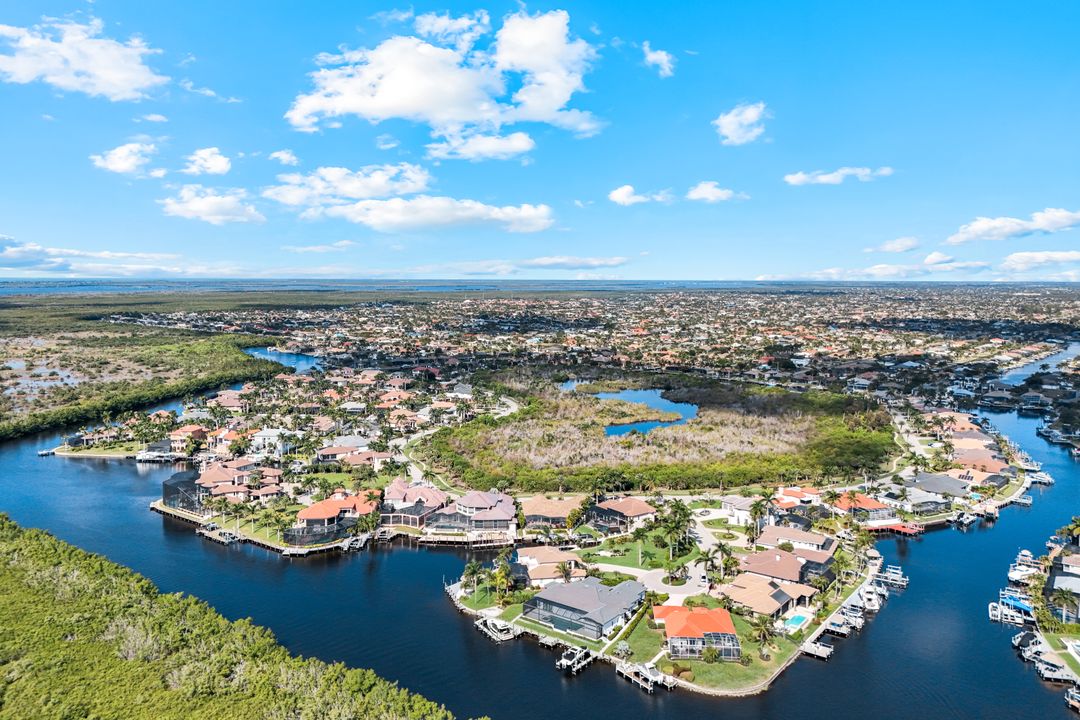 5858 Harbour Preserve Cir, Cape Coral, FL 33914