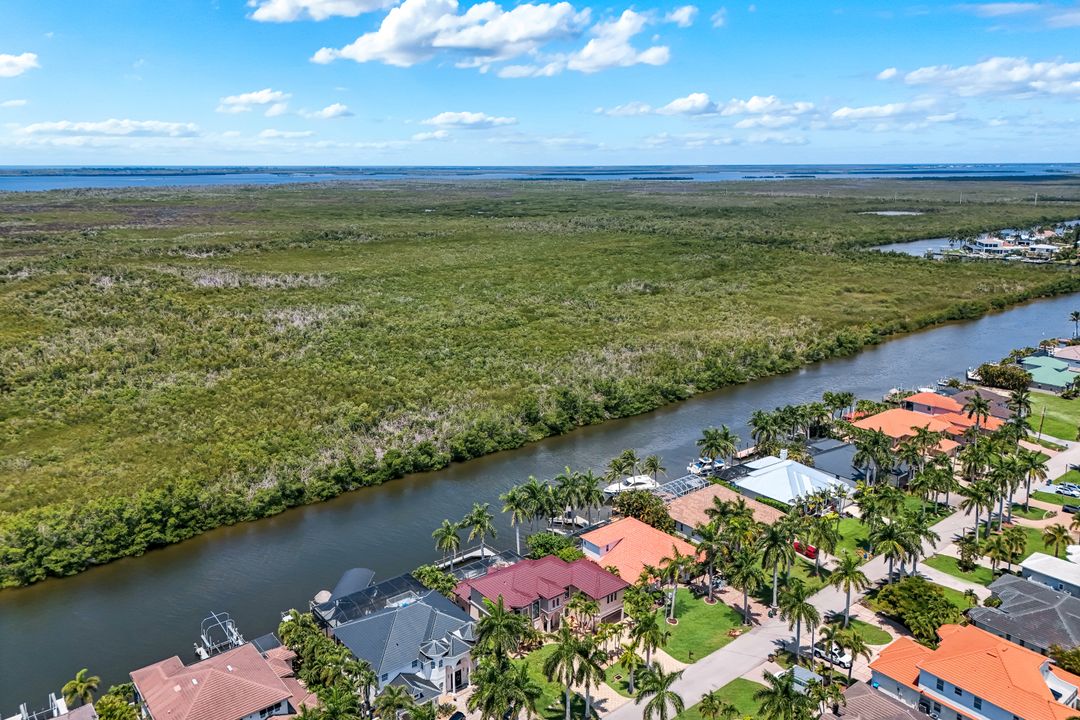 5332 SW 28th Pl, Cape Coral, FL 33914