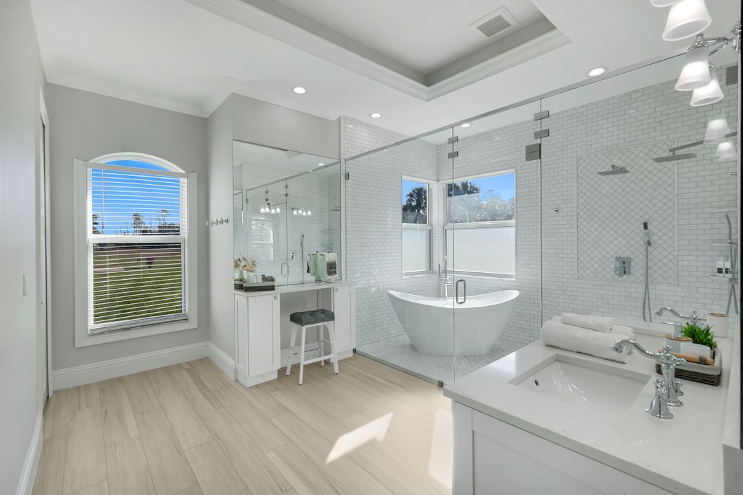 90 22nd Ave NW, Naples, FL 34120